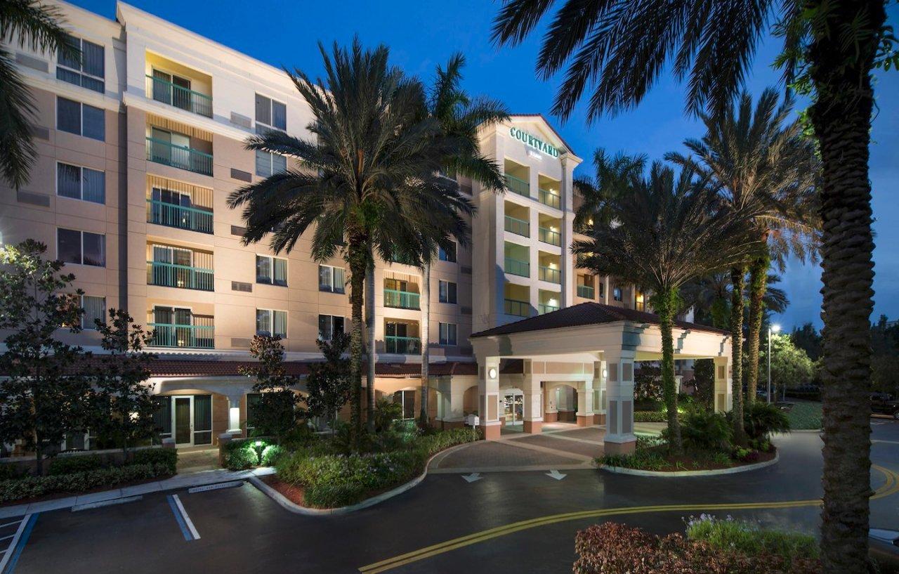 Courtyard By Marriott Fort Lauderdale Weston Ngoại thất bức ảnh