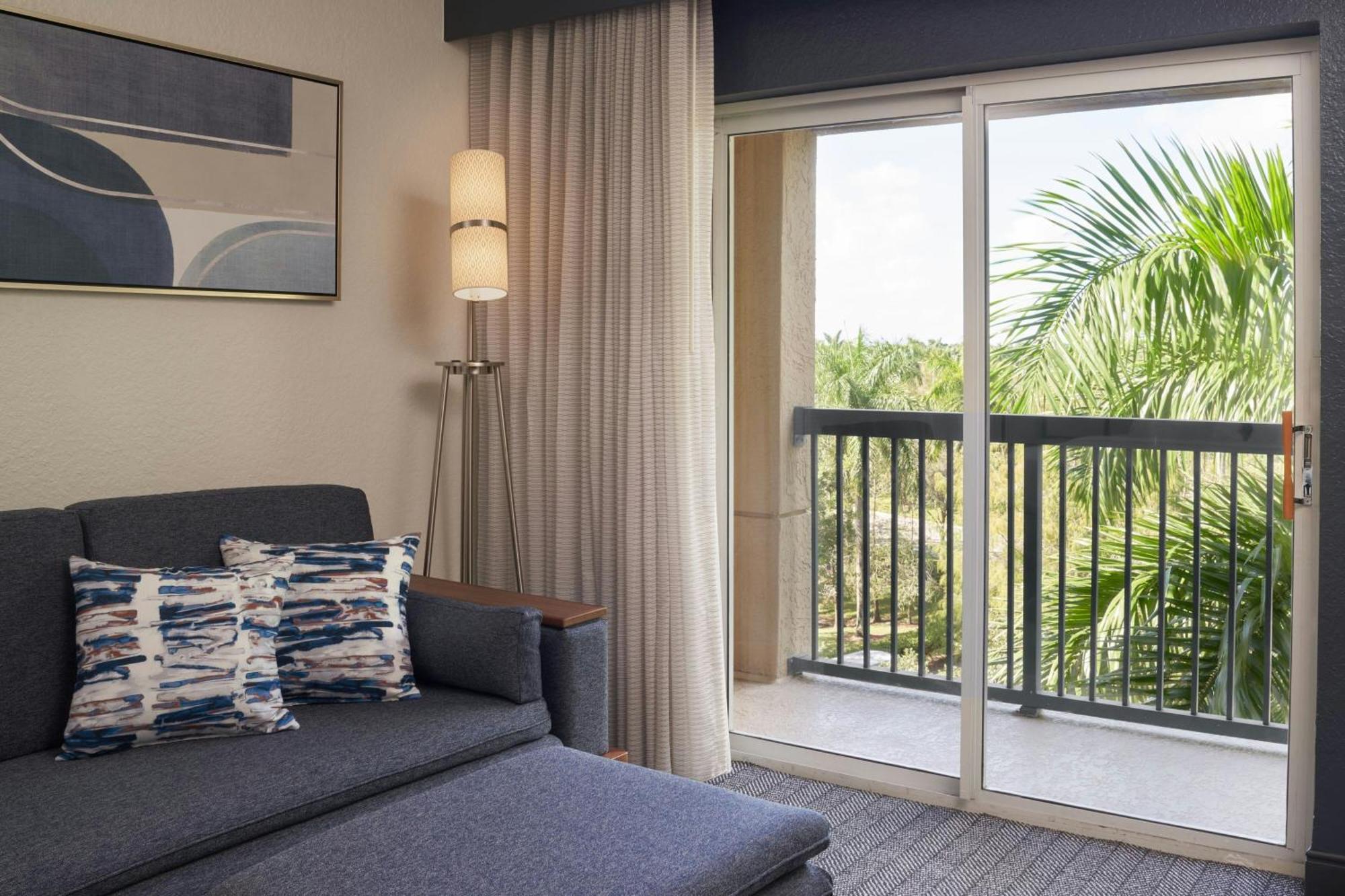 Courtyard By Marriott Fort Lauderdale Weston Ngoại thất bức ảnh