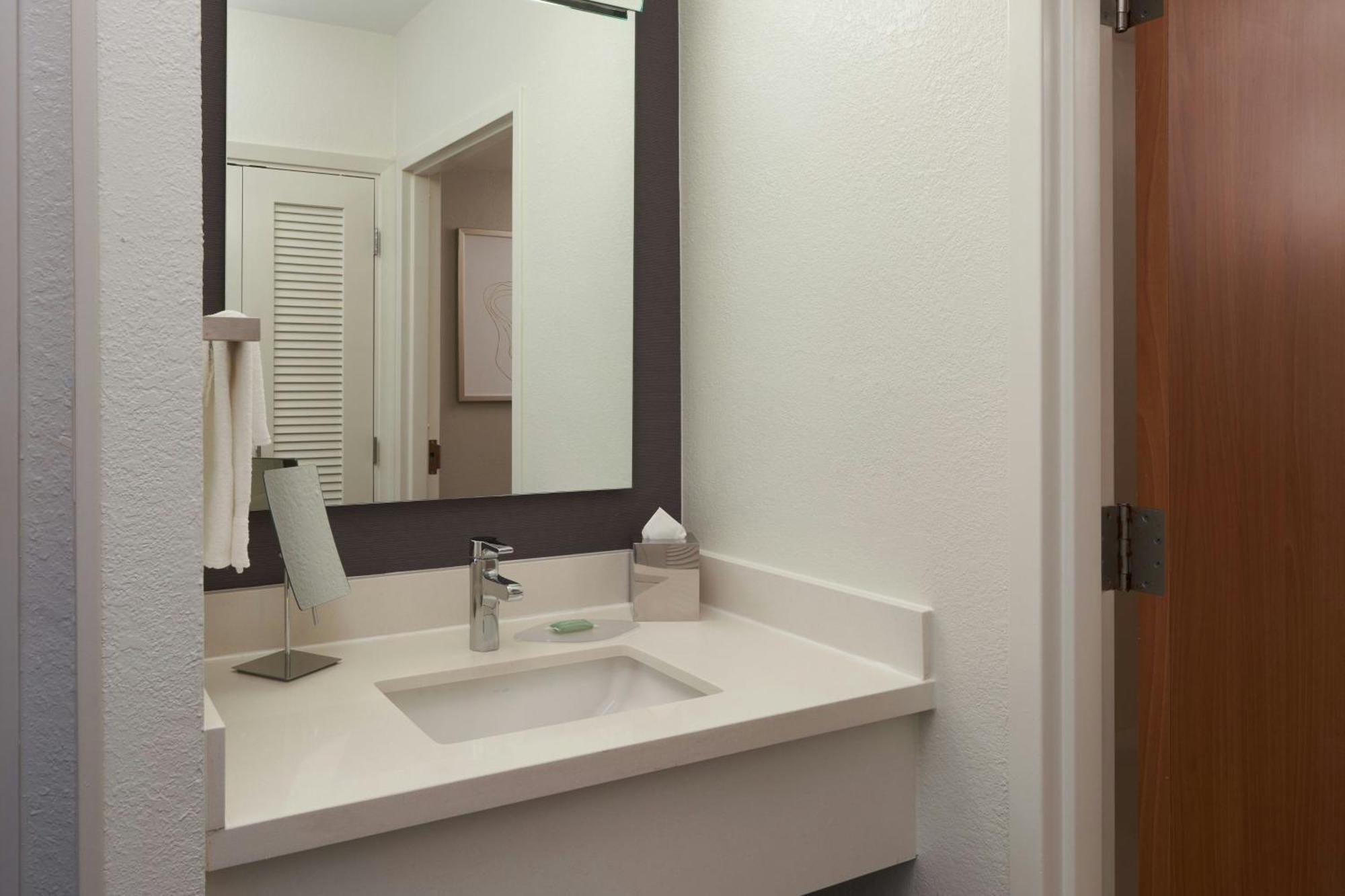 Courtyard By Marriott Fort Lauderdale Weston Ngoại thất bức ảnh