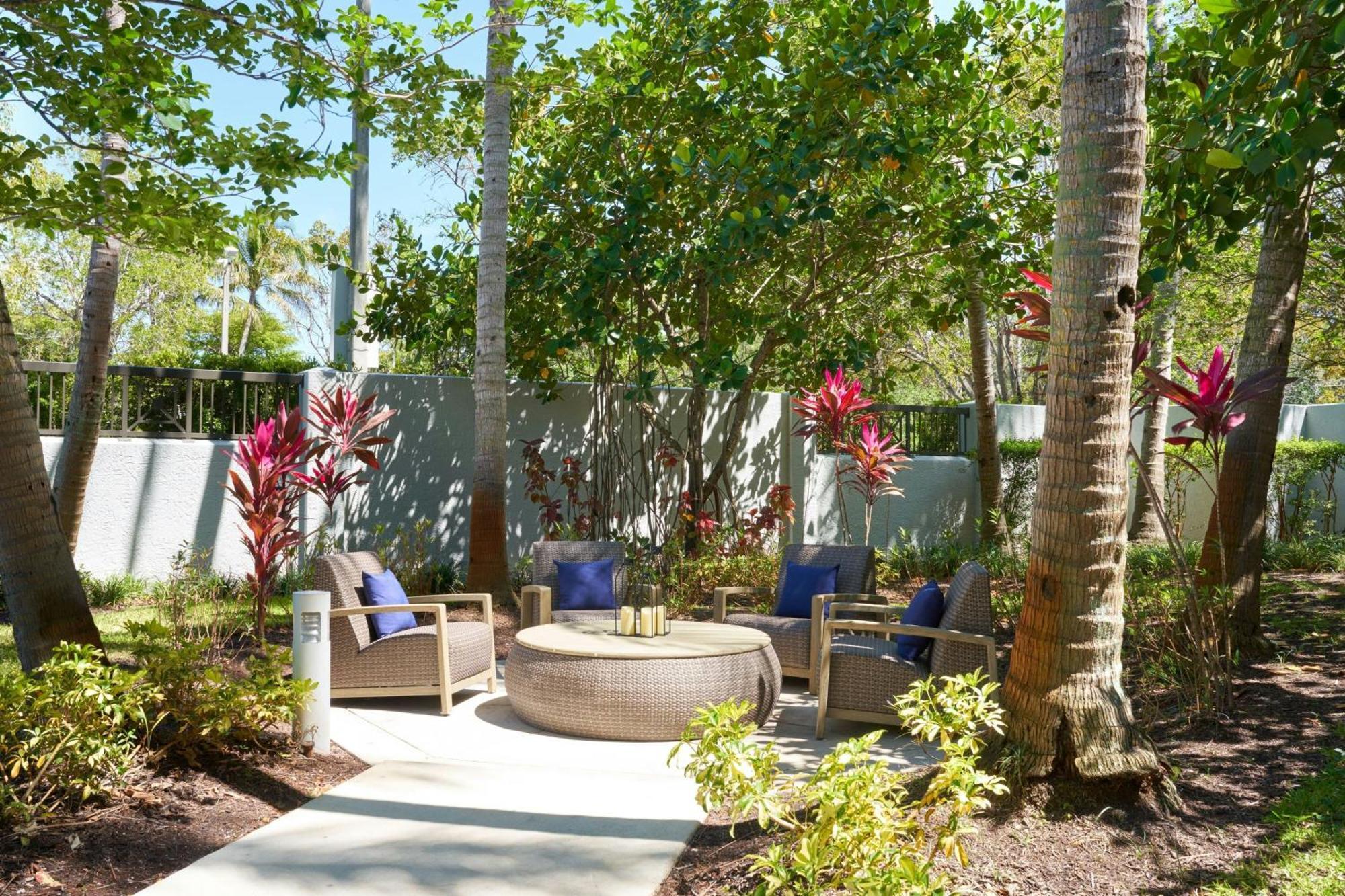 Courtyard By Marriott Fort Lauderdale Weston Ngoại thất bức ảnh